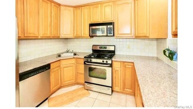 Welcome to Tuscany Court, a charming co-op townhouse community - photo 6