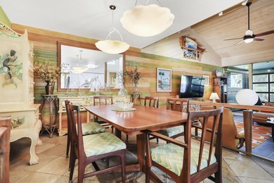 Most uniquely remodeled and decorated condo in the famous - photo 11