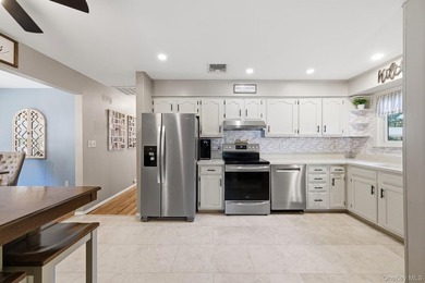 Welcome to this beautifully updated 3-bedroom, 2-full-bath ranch - photo 11