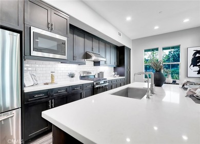 Stunning model perfect home, prized end lot location at the end - photo 15