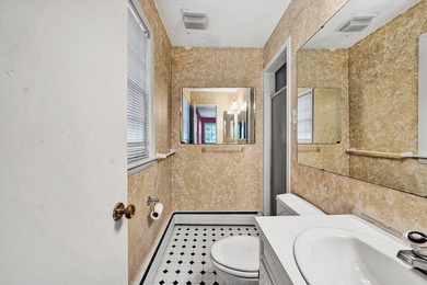 Located in the beautiful South Roanoke area listed at a very - photo 18