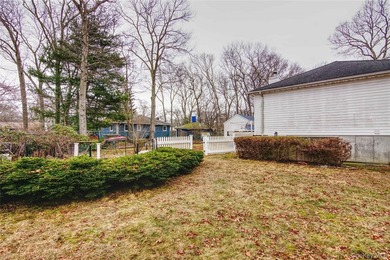 Generous layout with room for extended living, this spacious - photo 19