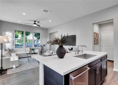Stunning model perfect home, prized end lot location at the end - photo 19