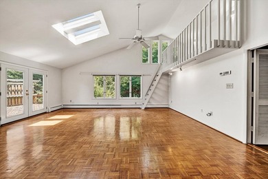 Located in the beautiful South Roanoke area listed at a very - photo 19