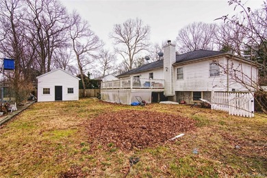 Generous layout with room for extended living, this spacious - photo 20