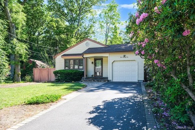 Welcome to this beautifully updated 3-bedroom, 2-full-bath ranch - photo 23