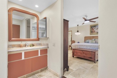 Most uniquely remodeled and decorated condo in the famous - photo 25