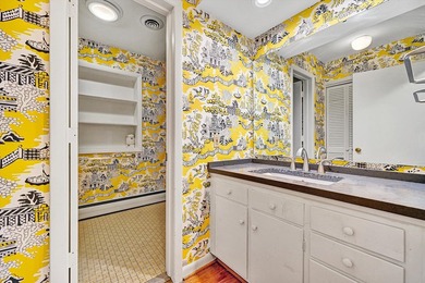 Located in the beautiful South Roanoke area listed at a very - photo 28