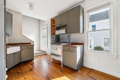 Currently a two unit rental property. Zoning allows many options - photo 32