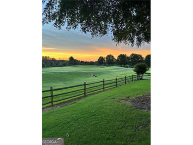 HAMPTON GOLF VILLAGE! AMAZING SUNSET VIEWS!! RANCH W/ BONUS - photo 4