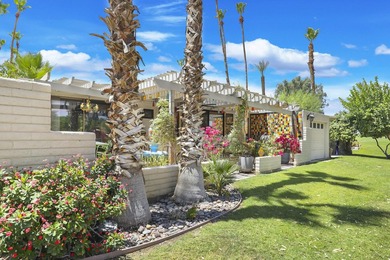 Most uniquely remodeled and decorated condo in the famous - photo 35