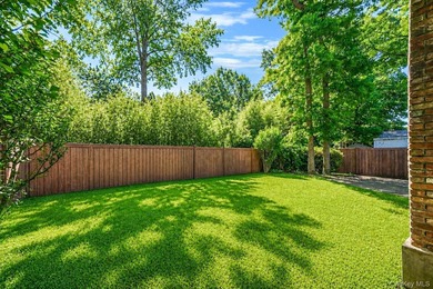 Welcome to this beautifully updated 3-bedroom, 2-full-bath ranch - photo 35
