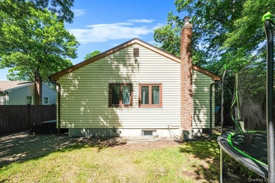 Welcome to this beautifully updated 3-bedroom, 2-full-bath ranch - photo 42