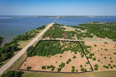 Richland Chambers Lake Acreage Active Under Contract in Kerens Texas