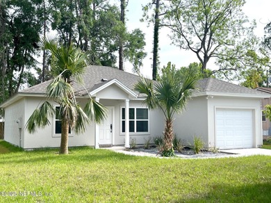 St. Johns River Home Active Under Contract in Green Cove Springs Florida