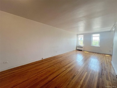 Bright, Spacious 1BR in Prime Location Southeast-facing and - photo 8