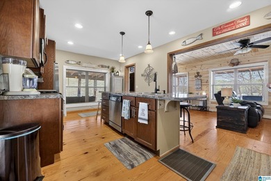 Welcome to The Nest. This Oasis is fully remodeled with hardwood - photo 12