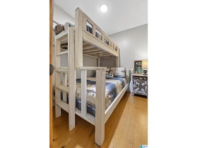 Welcome to The Nest. This Oasis is fully remodeled with hardwood - photo 26