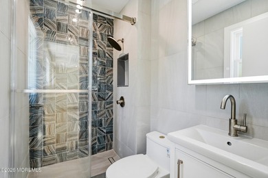 Welcome to this beautifully renovated and spacious resort style - photo 27