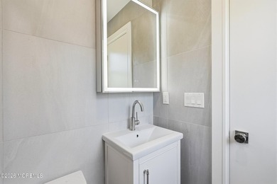 Welcome to this beautifully renovated and spacious resort style - photo 29