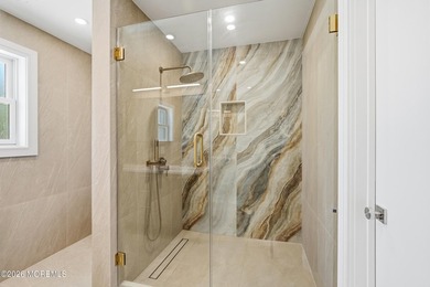 Welcome to this beautifully renovated and spacious resort style - photo 39