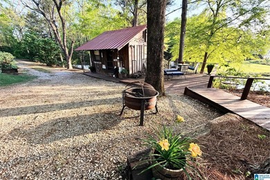 Welcome to The Nest. This Oasis is fully remodeled with hardwood - photo 44