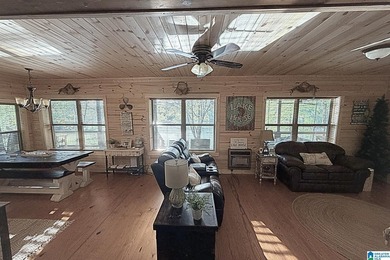 Welcome to The Nest. This Oasis is fully remodeled with hardwood - photo 47