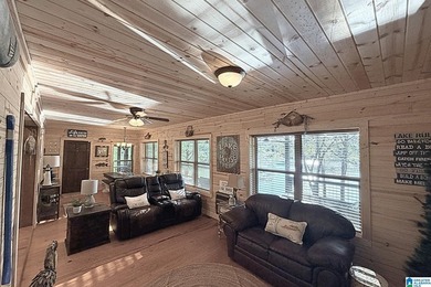 Welcome to The Nest. This Oasis is fully remodeled with hardwood - photo 48