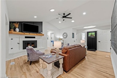 Welcome to 5 Dunvegan Lane in Bella Vista, a beautifully updated - photo 6