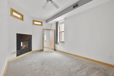 Priced $25,000 below the 2025 appraised value! Stylish 1 BR - photo 15