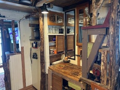 Escape to your own private retreat with this artistic cabin set - photo 19