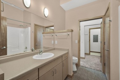 Priced $25,000 below the 2025 appraised value! Stylish 1 BR - photo 19