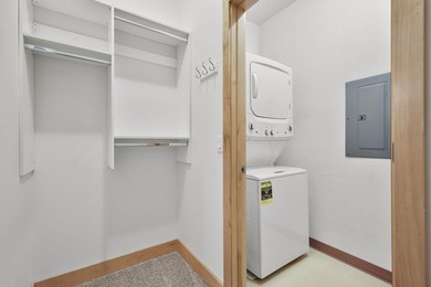 Priced $25,000 below the 2025 appraised value! Stylish 1 BR - photo 20