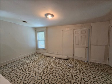 Outstanding opportunity for investors or owner-occupants! This - photo 10