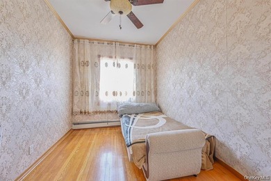 Beautiful brick single-family home in the heart of Forest Hills - photo 10