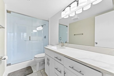 Welcome to your waterfront sanctuary at River House Towers - photo 11