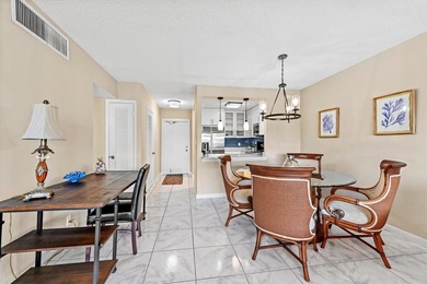 Welcome to your waterfront sanctuary at River House Towers - photo 16