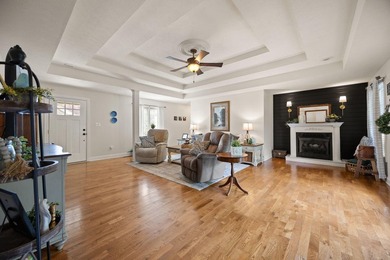 NEW PRICE - MOTIVATED SELLERS - Welcome Home to this stunning - photo 18