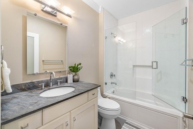 Incredible beach area opportunity! Private, 4-bedroom single - photo 21