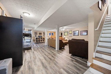 NEW PRICE - MOTIVATED SELLERS - Welcome Home to this stunning - photo 52