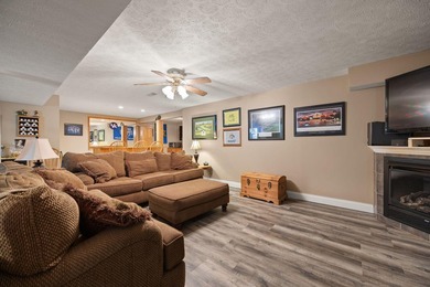 NEW PRICE - MOTIVATED SELLERS - Welcome Home to this stunning - photo 53