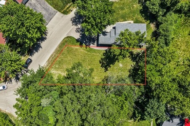Why rent when you can build? This beautiful level and cleared - photo 11
