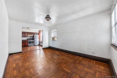 Investment opportunity in the Bronx! This legal 3-family home - photo 13
