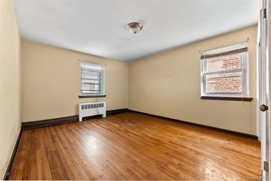 Investment opportunity in the Bronx! This legal 3-family home - photo 17