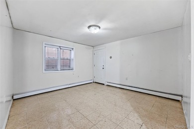Investment opportunity in the Bronx! This legal 3-family home - photo 20