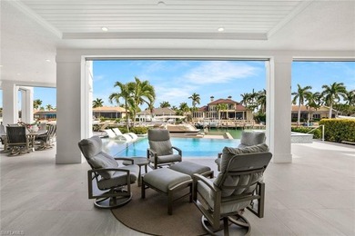 This coastal-inspired estate, built by Braun Builders, offers 5 - photo 28
