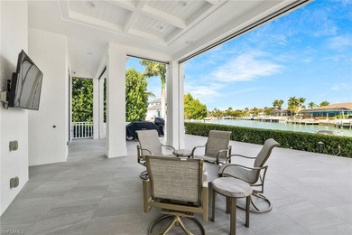 This coastal-inspired estate, built by Braun Builders, offers 5 - photo 33
