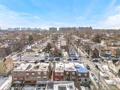 Investment opportunity in the Bronx! This legal 3-family home - photo 34