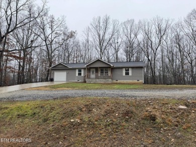 Lake Home For Sale in Crossville, Tennessee