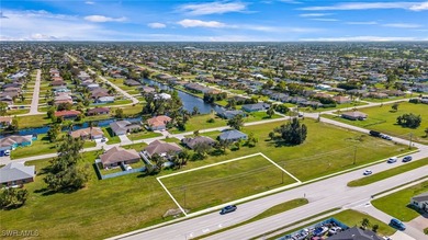 Prime commercial lot with over 200 feet of high-visibility - photo 4